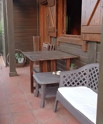 בית נופש Acogedora Con Piscina פונטה-ודרה