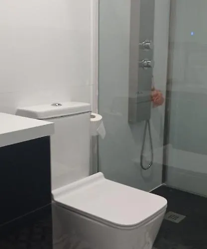 Acogedora Con Piscina בית נופש